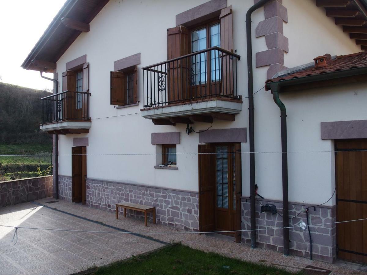 Casa Rural Txolinenea Hostal Lantz Exterior foto