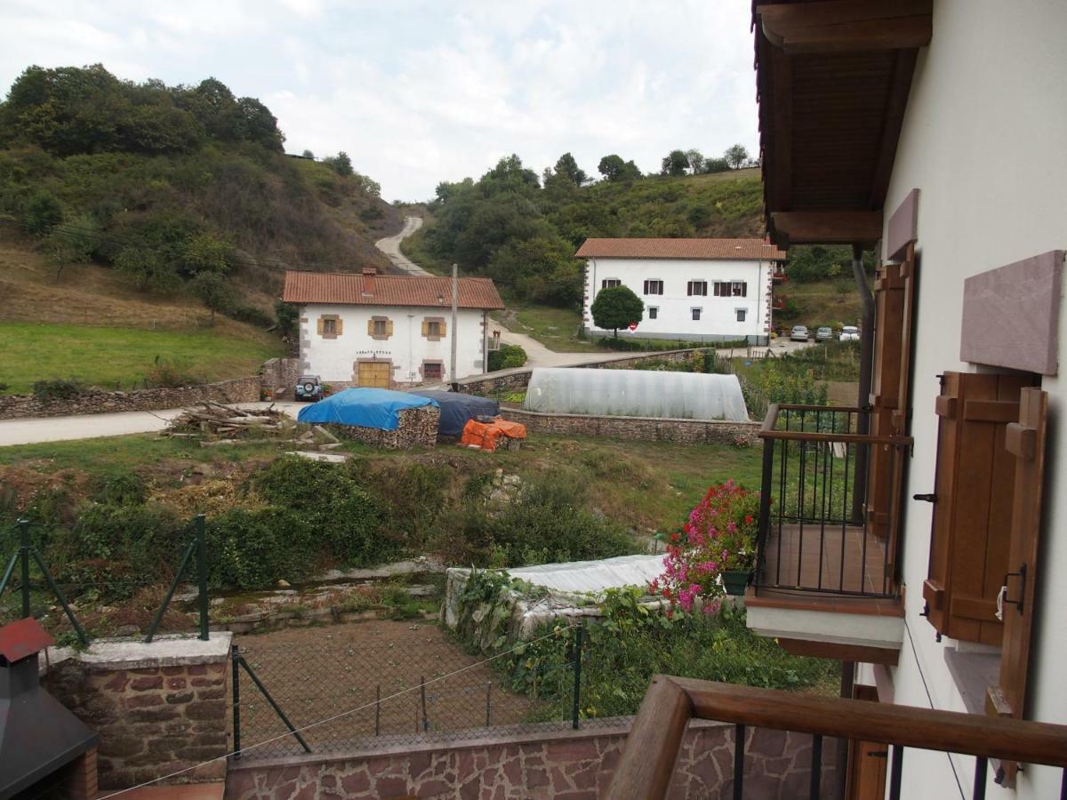 Casa Rural Txolinenea Hostal Lantz Exterior foto