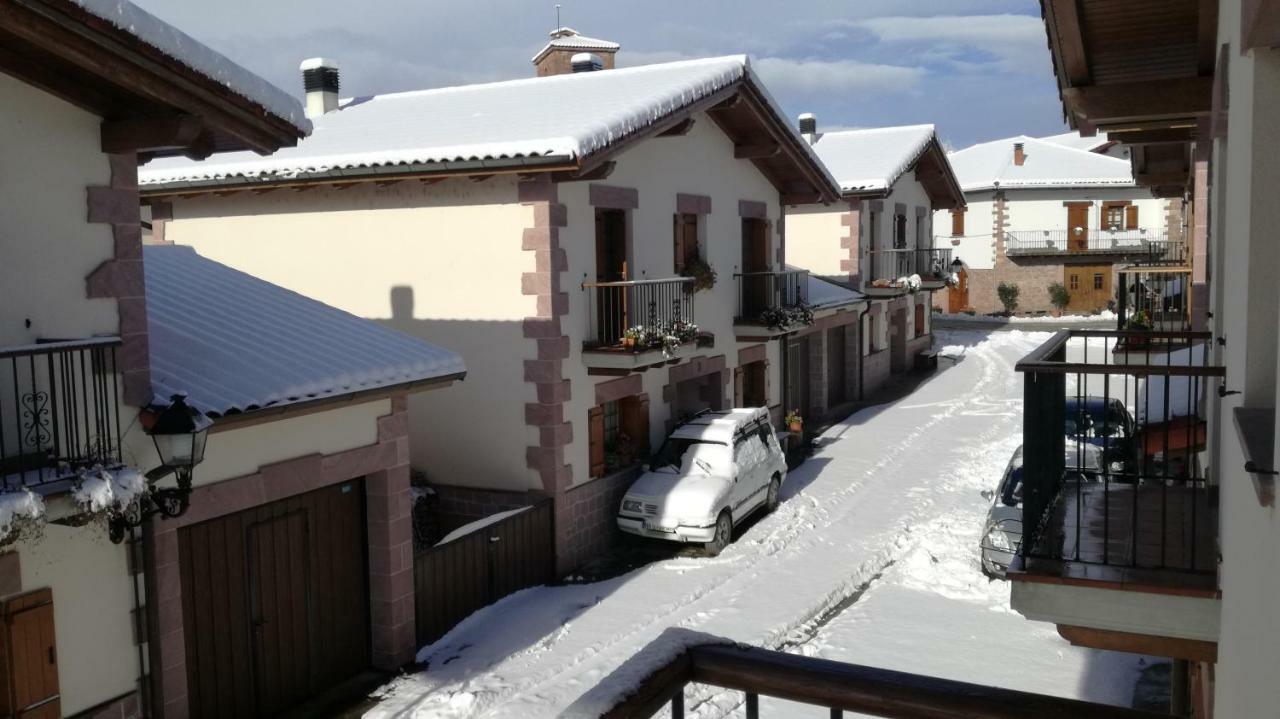 Casa Rural Txolinenea Hostal Lantz Exterior foto