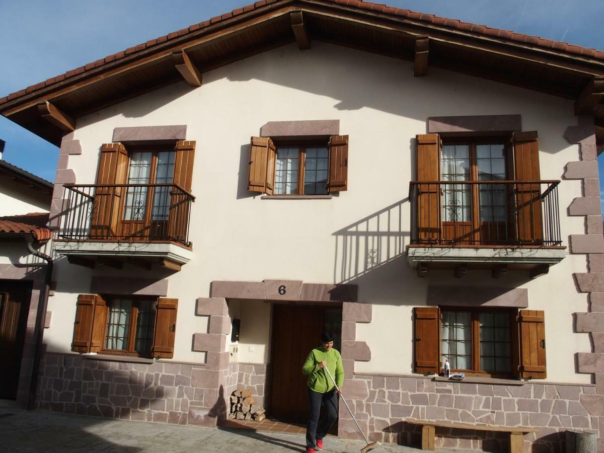 Casa Rural Txolinenea Hostal Lantz Exterior foto